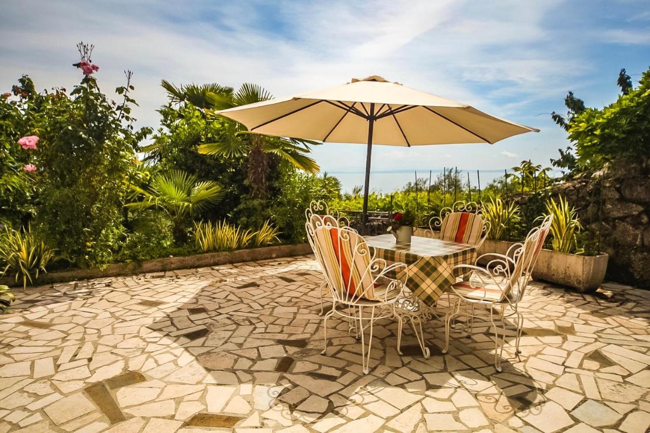 Apartman Carmen Volosko โอปาติยา ภายนอก รูปภาพ