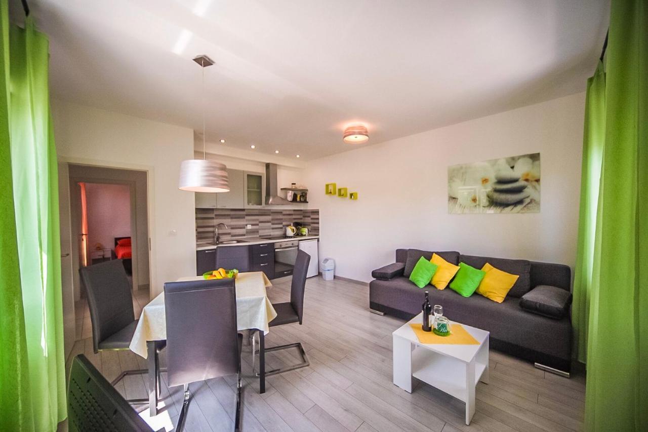 Apartman Carmen Volosko โอปาติยา ภายนอก รูปภาพ